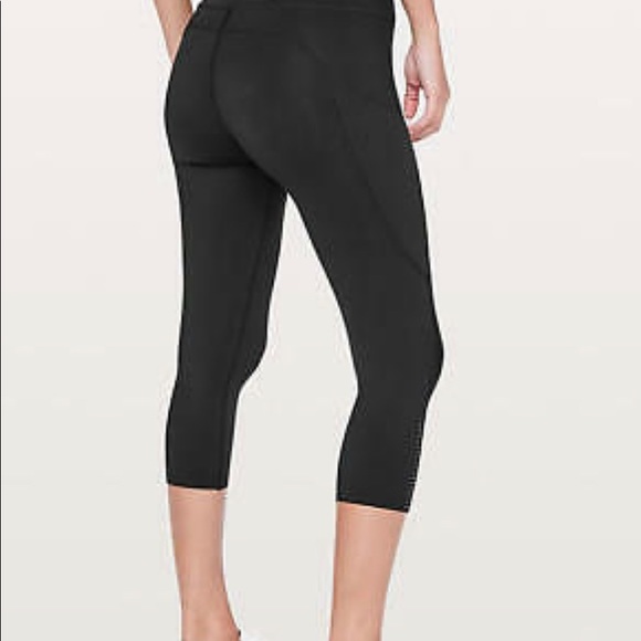 NWT LULULEMON Fast & Free Crop HR 19" LEGGINGS (4) - Picture 2 of 16